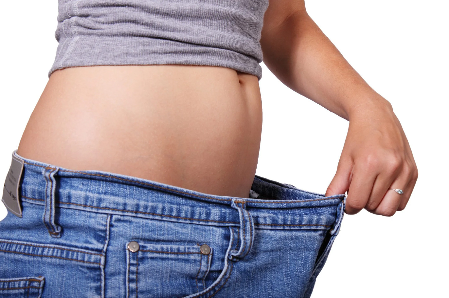 内臓脂肪を減らすには？お腹周りが気になる方におすすめの食材と運動法